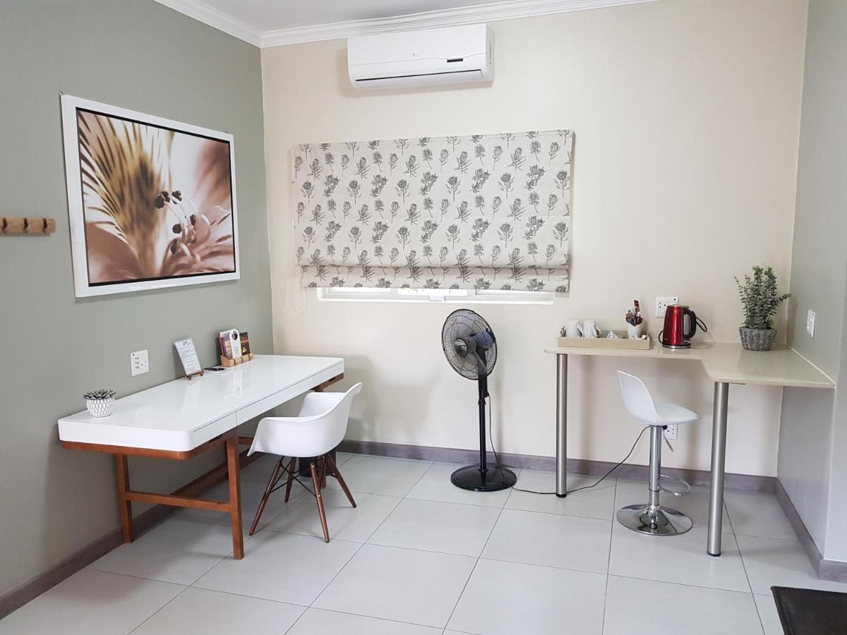 Dunton Guest House โจฮันเนสเบิร์ก ภายนอก รูปภาพ