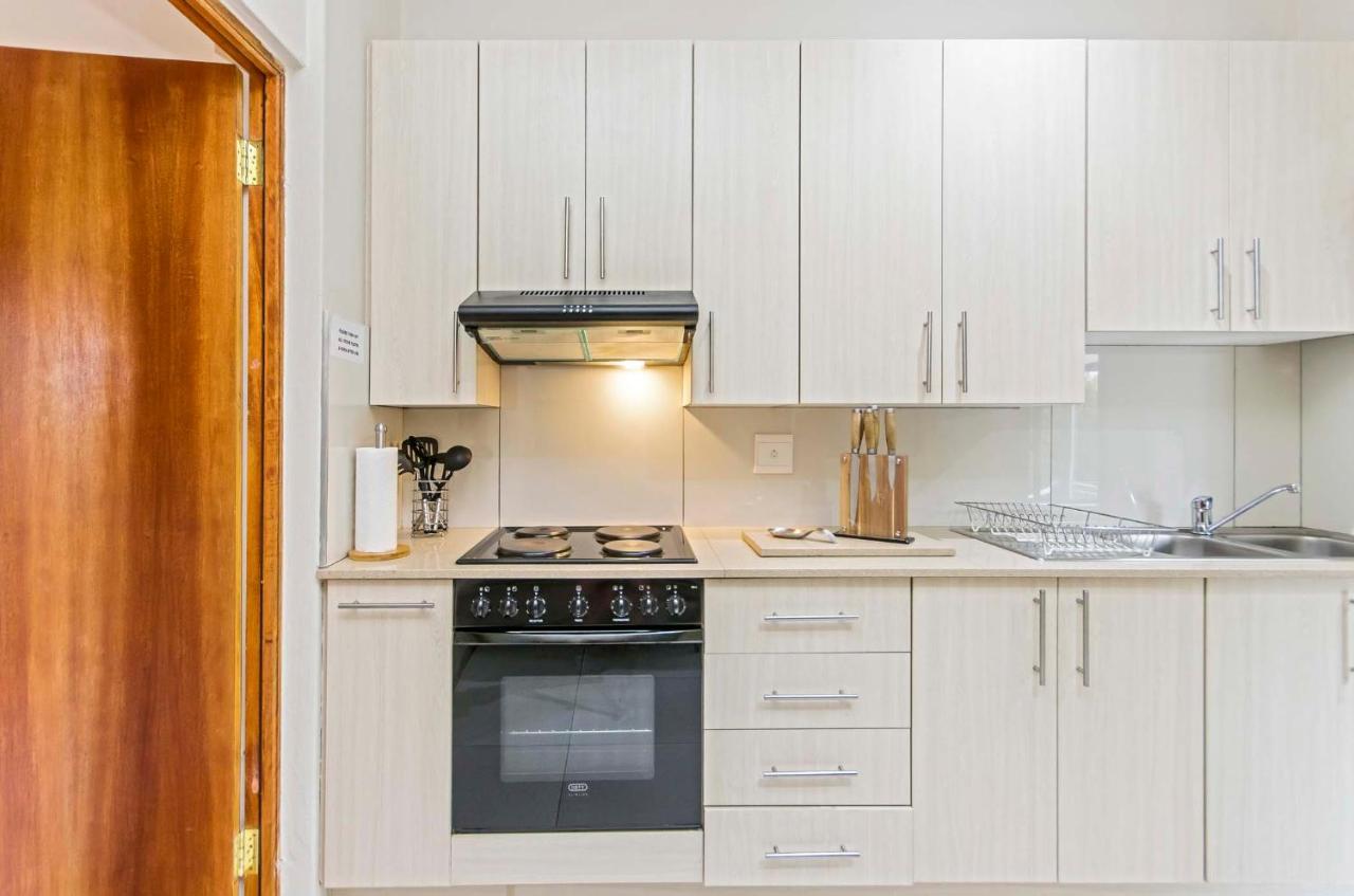 Dunton Guest House โจฮันเนสเบิร์ก ภายนอก รูปภาพ