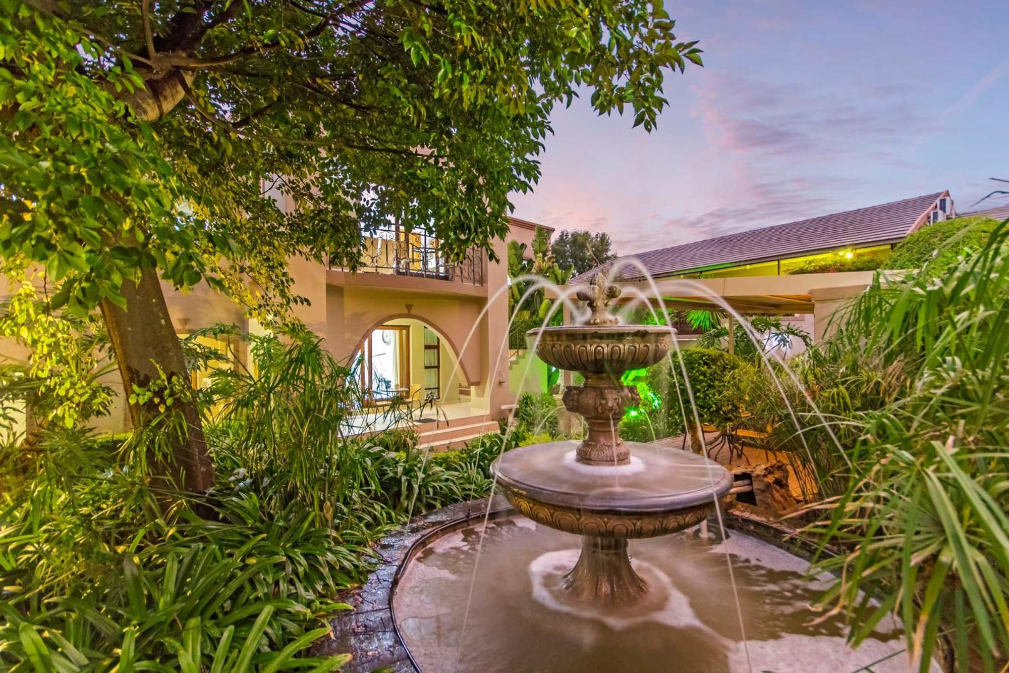 Dunton Guest House โจฮันเนสเบิร์ก ภายนอก รูปภาพ