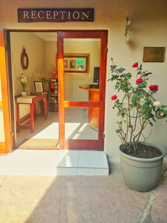 Dunton Guest House โจฮันเนสเบิร์ก ภายนอก รูปภาพ